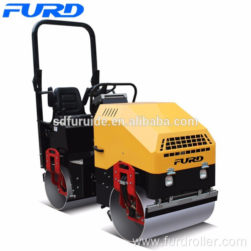 2 ton Mini Asphalt Compactor/ Self-propelled Vibratory Road Roller (FYL-900)